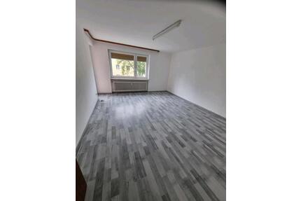 3-Zimmer-Wohnung mit Balkon und Aufzug zu vermieten – ca. 73 m - Weiden in der Oberpfalz