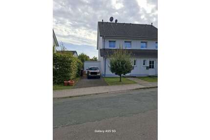 Haus zum Mieten in Bergen 820,00 € 104.78 m²