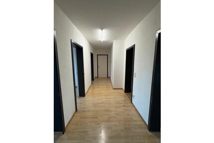 4-Zimmerwohnung Bad Oldesloe - 1.300,00&nbsp;EUR Kaltmiete, ca.&nbsp; 90,00&nbsp;m&sup2; in Bad Oldesloe (PLZ: 23843)