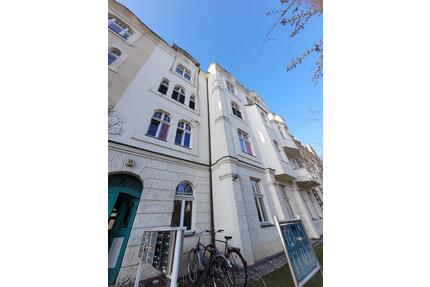 RAUS von ZUHAUS und REIN in die erste eigene Bude - Stralsund Langendorfer Berg