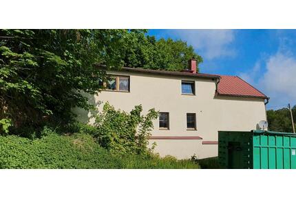 Einfamilienhaus Prov. Frei - 70.000,00&nbsp;EUR Kaufpreis, ca.&nbsp; 130,00&nbsp;m&sup2; in Neuensalz (PLZ: 08541)