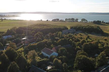 Haus am Kummerower See Doppelhaushälfte mit großen Grundstück - Borrentin
