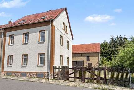 Haus zum Kaufen in Borna 250.000,00 € 130 m²