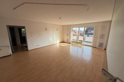 Großzügige 5-Zimmer-Eigentumswohnung mit Dachstudio, Balkon... - Schwülper