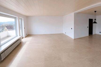 helle 3 Zi.-wohnung Südhanglage mit Panoramablick über Rotenburg - Rotenburg an der Fulda