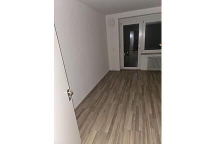 AUGSBURG LECHHAUSEN 2 ZKB - 1.100,00&nbsp;EUR Kaltmiete, ca.&nbsp; 70,00&nbsp;m&sup2; in Augsburg (PLZ: 86159) Antonsviertel