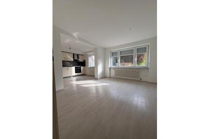 Renovierte Erdgeschosswohnung 2,5 Zimmer 59qm Küche Garage - Wolfach