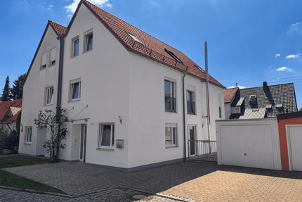 Haus zum Mieten in Friedberg 2.150,00 € 185 m²