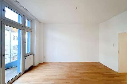 Wohnung zum Mieten in Krefeld-Krefeld 575,00 € 77 m²