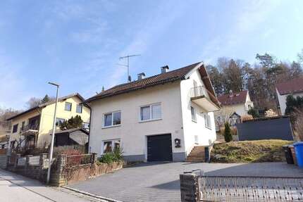 Haus zum Kaufen in Deggendorf Seebach 215.000,00 € 125 m² - Deggendorf / Seebach