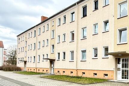Sonnige 3-Zimmer-Wohnung mit Balkon, EBK und Tageslichtbad - in ruhiger Wohnlage - Wittenberg Lutherstadt