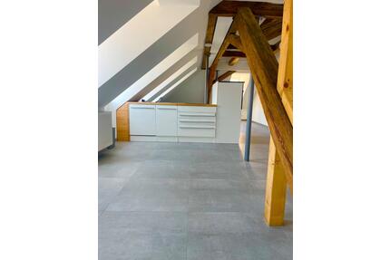möbilierte Loft Wohnung im Herzen von Rastatt