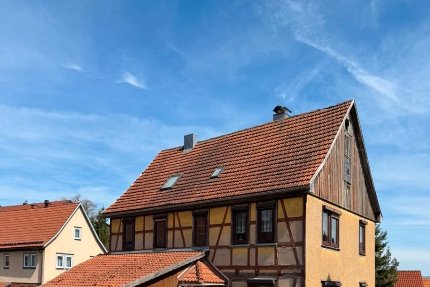 Fachwerkhaus mit viel Platz in der Ortsmitte von Kühndorf !! - Schwarza