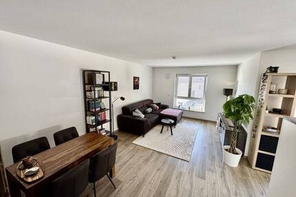 Helle und moderne Eigentumswohnung in Toplage inkl. TG-Stellplatz und Küche - Deggendorf