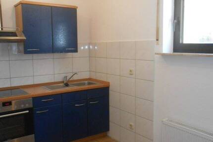 Groß-Gerau! Schöne 2 Zi. Whg. mit modernem Duschbad EBKhelle Räume trotz Souterrain!