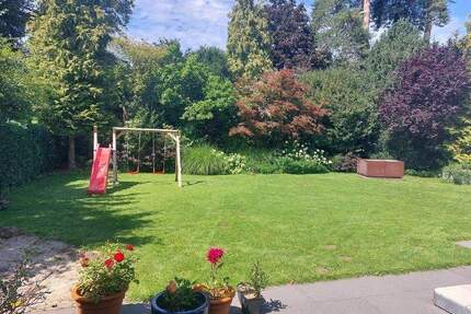 Haus mit großem Garten in der begehrten Waldstadt! - Karlsruhe