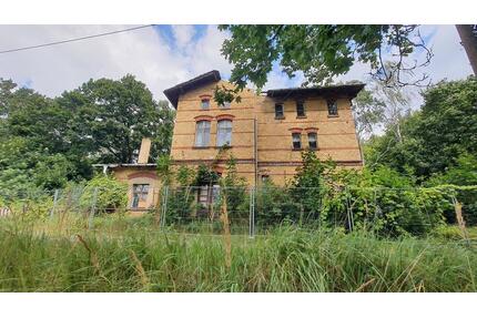 Wunderschöner Bahnhof in Treuenbrietzen mit Grundstück 7800 qm