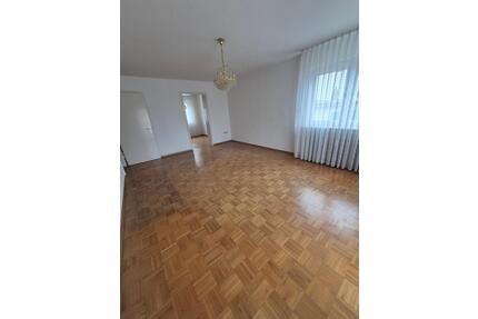 4-Zimmer-Whg - 850,00&nbsp;EUR Kaltmiete, ca.&nbsp; 88,00&nbsp;m&sup2; in Mühlacker (PLZ: 75417)