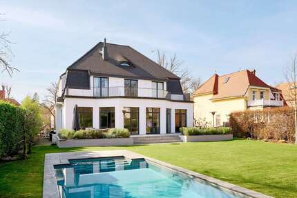 Haus zum Kaufen in Berlin 5.800.000,00 € 685 m²