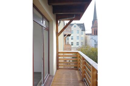 Anfragen NUR per E-Mail. Große, renovierte, sonnige 3-Zi-Wohnung mit perfektem Grundriss. - Bremerhaven