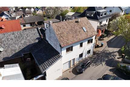 Haus zum Kaufen in Grafschaft 250.000,00 € 135 m²