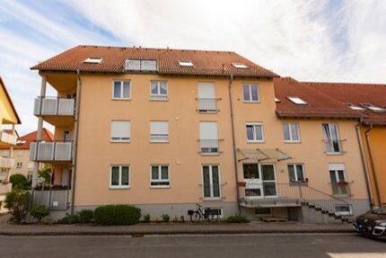 2-Zimmer-Dachgeschosswohnung mit Loggia & 2 Stellplätz Schkeuditz