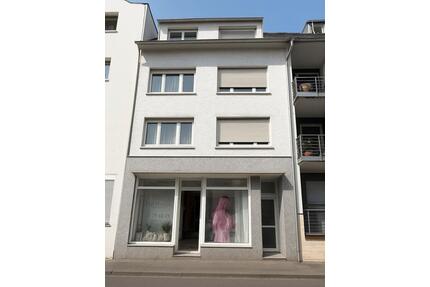 TOP Renditeobjekt in Bonn - 1.998.911,00&nbsp;EUR Kaufpreis, ca.&nbsp; 560,00&nbsp;m&sup2; in Bonn (PLZ: 53121) Dransdorf