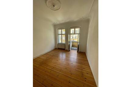 Helle 2-Zimmer-Altbauwohnung mit Balkon in Berlin Köpenick