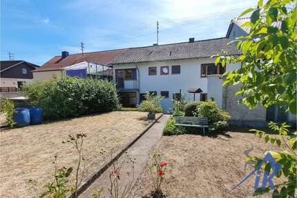 Haus zum Mieten in Hütschenhausen 2.400,00 € 175 m²