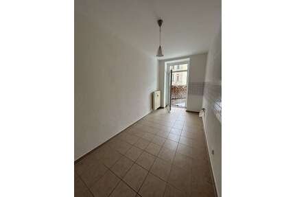 Wohnung zum Mieten in Plauen 352,00 € 64 m²