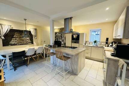 Haus zum Kaufen in Neuwied 599.000,00 € 212 m²