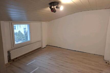 eine zimmer 1. OG - 290,00&nbsp;EUR Kaltmiete, ca.&nbsp; 20,00&nbsp;m&sup2; in Hof (PLZ: 95028) Altstadt