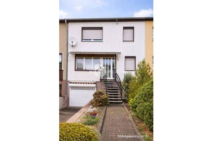 IN VERKAUFSVORBEREITUNG - 158.000,00&nbsp;EUR Kaufpreis, ca.&nbsp; 96,00&nbsp;m&sup2;&nbsp;Wohnfl&auml;che in Frohburg (PLZ: 04654)