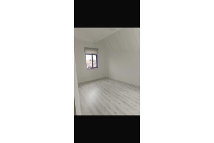 1 Zimmer mit Bad - 713,00&nbsp;EUR Kaltmiete, ca.&nbsp; 30,00&nbsp;m&sup2; in Filderstadt (PLZ: 70794)