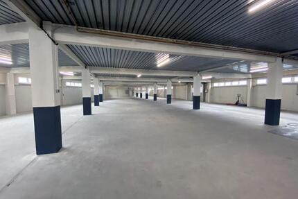 Lagerflächen mit Laderampe - 4.257,00&nbsp;EUR Kaltmiete, ca.&nbsp; 4,50&nbsp;m&sup2; in Göppingen (PLZ: 73037) Bruckwasen
