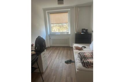 Ein Zimmer in Studentenwohnheim - Hildesheim Itzum-Marienburg