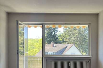 Wohnung zum Kaufen in Schwalbach 249.000,00 € 71.98 m²