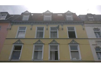 charmante 4 Zimmer Küche Diele Bad - Wuppertal Gemarkung Langerfeld