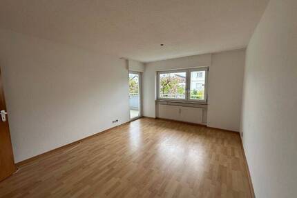3-Zimmer-Wohnung mit EBK, Balkon und PKW-Stellplatz im Freien in RheinfeldenStadtgebiet