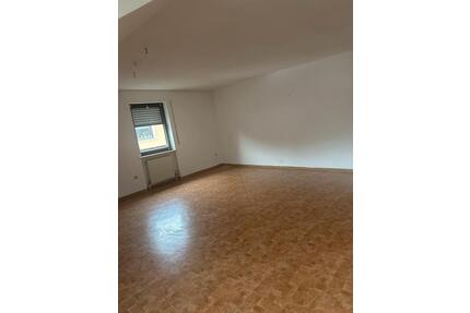 Wohnung zu vermieten - 850,00&nbsp;EUR Kaltmiete, ca.&nbsp; 100,00&nbsp;m&sup2; in Losheim am See (PLZ: 66679)