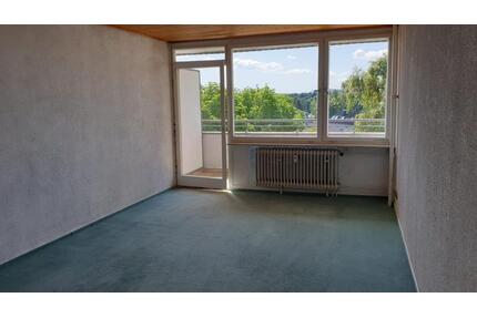 Helle 1-Zimmer Wohnung mit Balkon in einem Hochhaus - Villingen-Schwenningen
