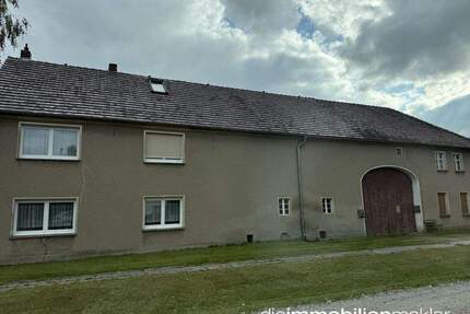 Ein Hof für Generationen - Bauernhof mit zwei Wohneinheiten, Nebengelass und großem Garten - Heideblick Goßmar