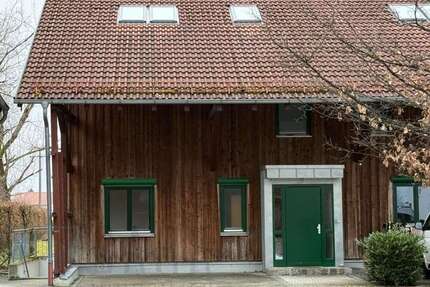 Haus zum Mieten in Höhenkirchen-Siegertsbrunn 2.990,00 € 189.5 m²