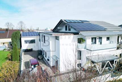 Wohn- und Gewerbekomplex mit zwei Werkstätten, Lager- Büroflächen und zwei separaten Wohneinheiten - Bobingen