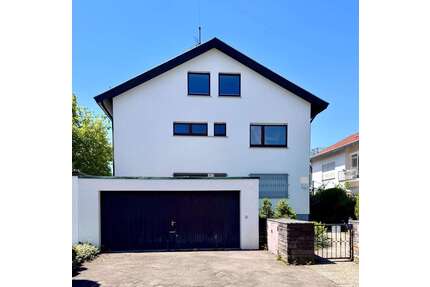 Haus zum Kaufen in Stuttgart 1.150.000,00 € 228 m²
