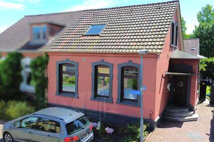 Haus zum Kaufen in Nordenham 96.000,00 € 94 m²
