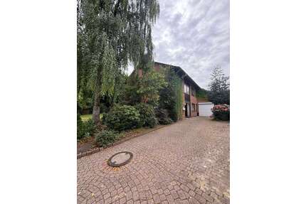 Haus zum Kaufen in Ganderkesee 479.000,00 € 250 m²