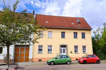 Haus zum Kaufen in Raghun-Jeßnitz, OT Raguhn 210.000,00 € 210 m²