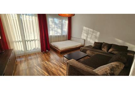 Möblierte 1 Zimmer-Wohnung mit Balkon, S Wedding - Berlin Mitte