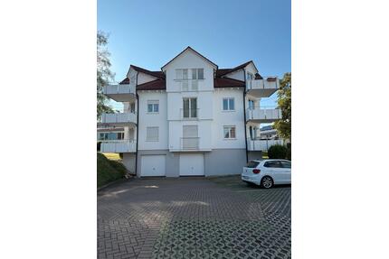 Vermiete 2,5 Zimmer-Wohnung in Lauffen mit Einbauküche & Balkon - Deißlingen